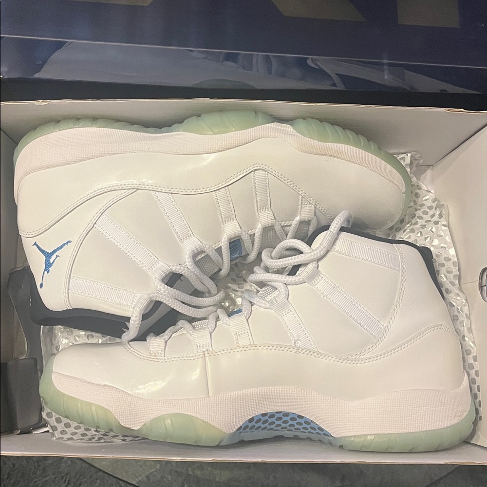 Air Jordan 11 Retro High Sneakers